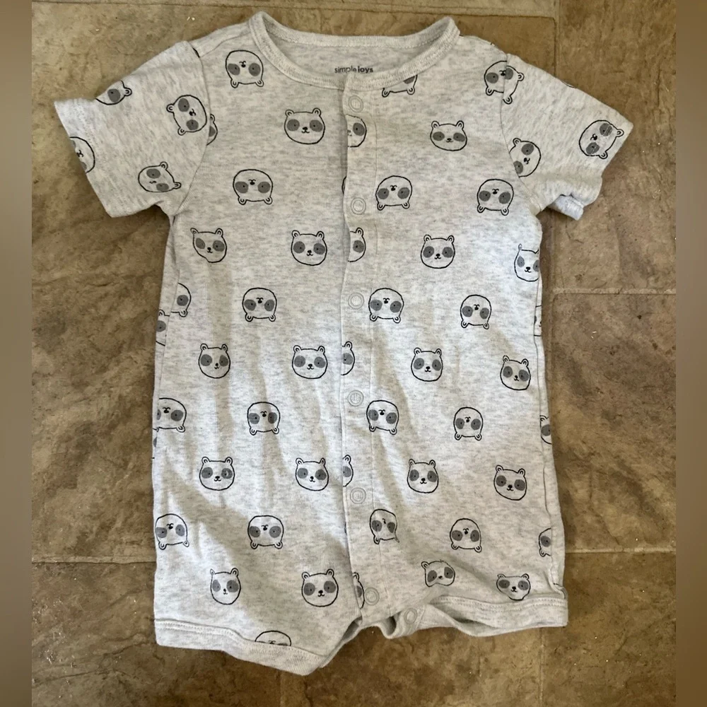 Carter’s 3-6 months Baby Boy Animal Faces Button Down Romper Euc